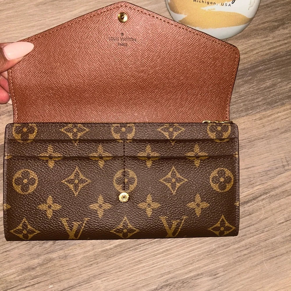 Louis Vuitton Monogram Sarah‎ Wallet
